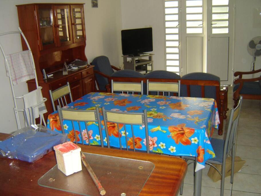 Charmant Appartement Verdoyant Le Morne-Vert ภายนอก รูปภาพ