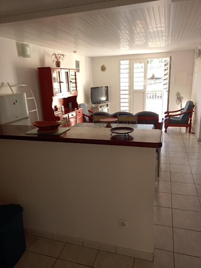 Charmant Appartement Verdoyant Le Morne-Vert ภายนอก รูปภาพ