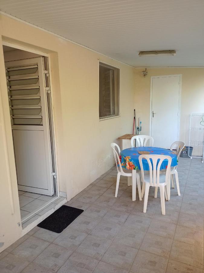 Charmant Appartement Verdoyant Le Morne-Vert ภายนอก รูปภาพ